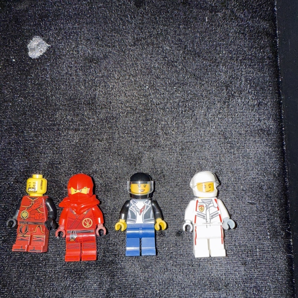 LEGO Mini Figures Set Of 4 4007
